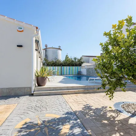 Casa Filisa By Interhome