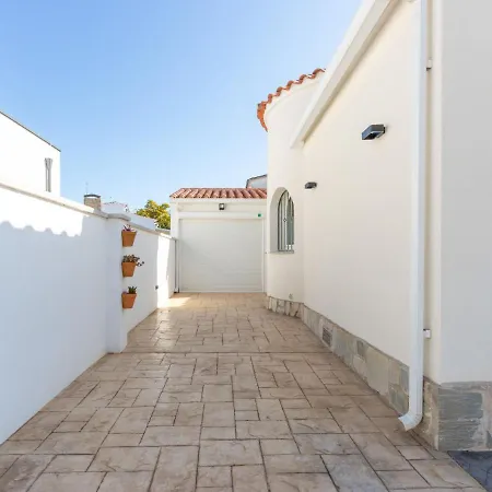 Casa Filisa By Interhome Holiday home Empuriabrava